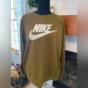 Womens Nike size XL green crewneck sweatshirt
